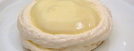 безе с кремом и фруктами. Шаг 11