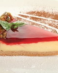 Клубничный чизкейк с безе