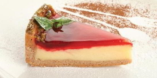 Клубничный чизкейк с безе