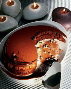 Шоколадное безе с пряным кремом