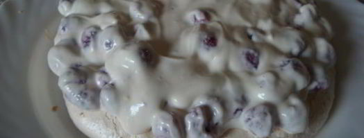 торт-безе с творожно-малиновой начинкой. Шаг 9