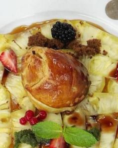 Груша, запеченная в тесте