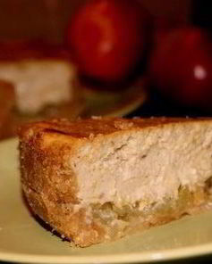 Чизкейк с халвой и карамельными яблочками