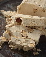 Халва из манной крупы с грецкими орехами и корицей