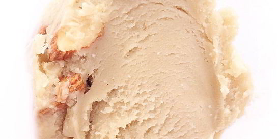 Мороженое с халвой и миндалем