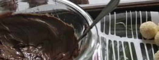 кокосовые конфеты с миндалем и шоколадом. Шаг 7