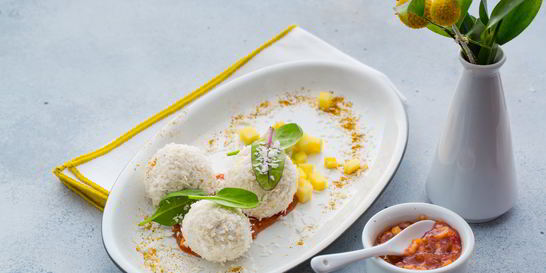 Куриные конфеты с карри и манго