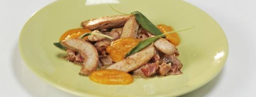 бараньи тестикулы с карамелизованным луком и кремом из кураги. Шаг 5