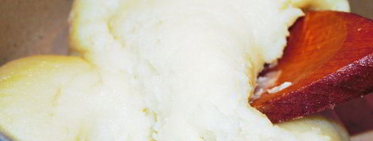 бинье с кремом шантильи, покрытый шоколадным ганашем. Шаг 4