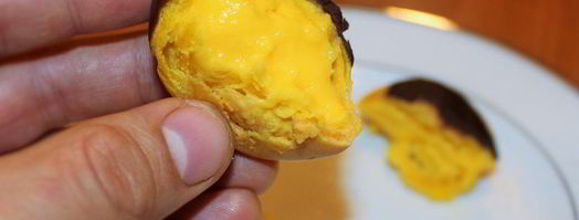 бинье с кремом шантильи, покрытый шоколадным ганашем. Шаг 18