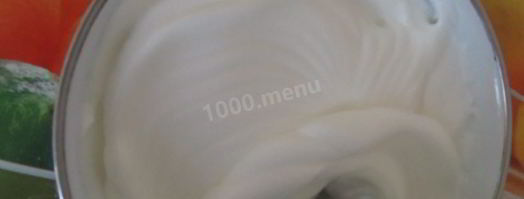 бисквитный рулет с кофейной начинкой и банановым кремом. Шаг 5