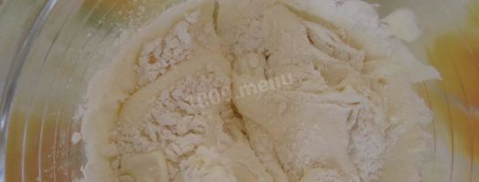 бисквитный рулет с кофейной начинкой и банановым кремом. Шаг 7