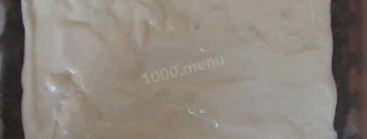 бисквитный рулет с кофейной начинкой и банановым кремом. Шаг 9