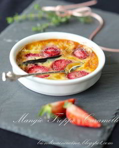 Клубничный крем-карамель