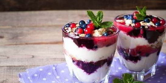 Крем из черники с ванильным соусом