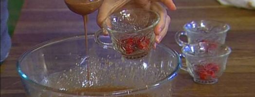 крем-карамель пьяная вишня. Шаг 9