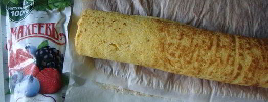 тыквенный рулет с джемом и кремом. Шаг 9