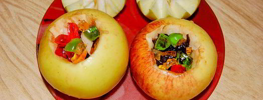 яблоки, фаршированные мармеладом, изюмом и орехами. Шаг 4