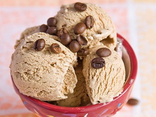 Рецепт бананова-творожного мороженого с финиками