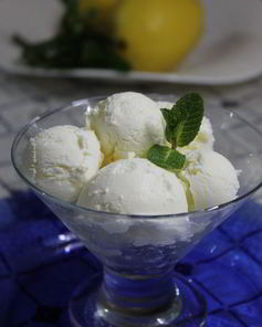 Лимонно-сливочное мороженое