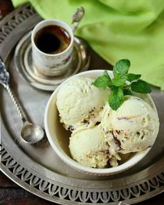 Мятное мороженое с шоколадом