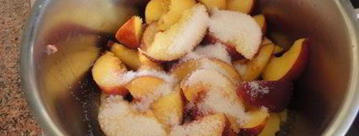 ванильное мороженое с персиками. Шаг 3