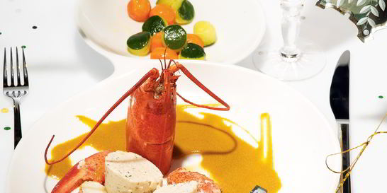 Рыбный мусс с мясом и соусом из лобстера