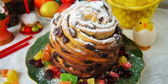 Кружевной пасхальный кулич
