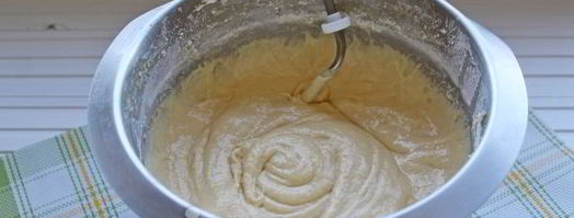 кулич с вяленой вишней и миндалем. Шаг 13