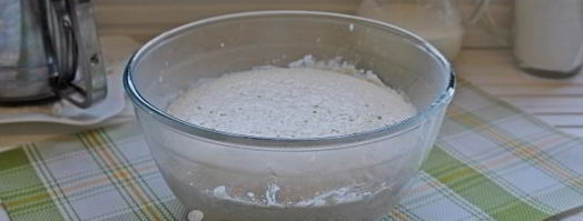 кулич с вяленой вишней и миндалем. Шаг 9