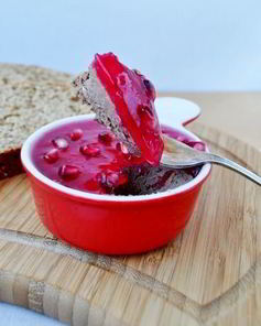 Пате из куриной печени с гранатовым желе