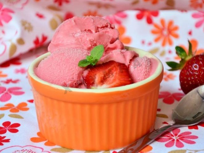 Рецепт мороженого домашний клубничный щербет из йогурта