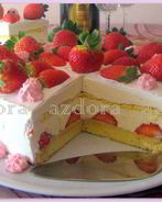 Клубничный торт-суфле Поцелуй