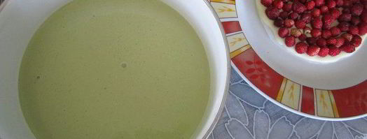 торт-суфле мята с земляникой. Шаг 22