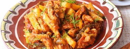 азу из индейки на сковороде. Шаг 14