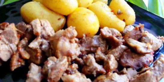 Азу из индейки с запеченным картофелем