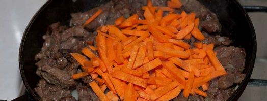 азу с солеными огурцами и с картошкой. Шаг 11