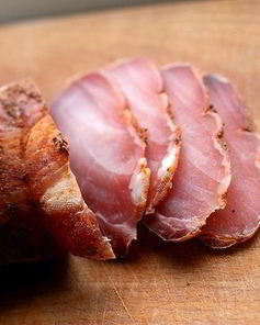 Бастурма из курицы в мультиварке