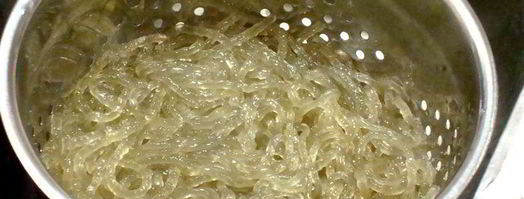 чапче — крахмальная лапша с овощами и говядиной. Шаг 8