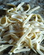 Домашняя лапша на яйцах