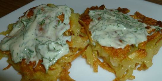 Драники с сыром и горчичным соусом