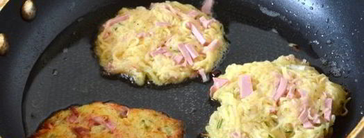 драники с вареной колбасой. Шаг 7