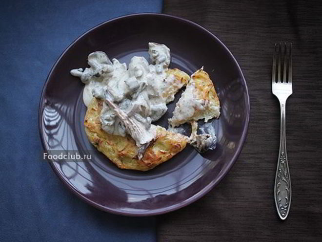 Рецепт драников со сметано-грибным соусом