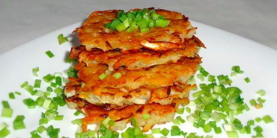 Картофельные драники с капустой