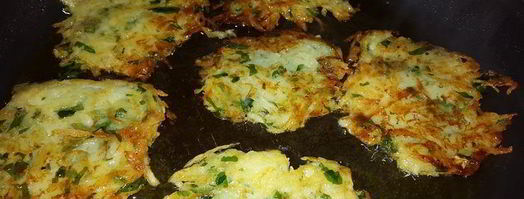 постные драники с зеленью и чесноком. Шаг 3