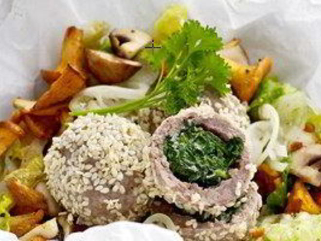 Рецепт фаршированных фрикаделек с салатом латук и лесными грибами