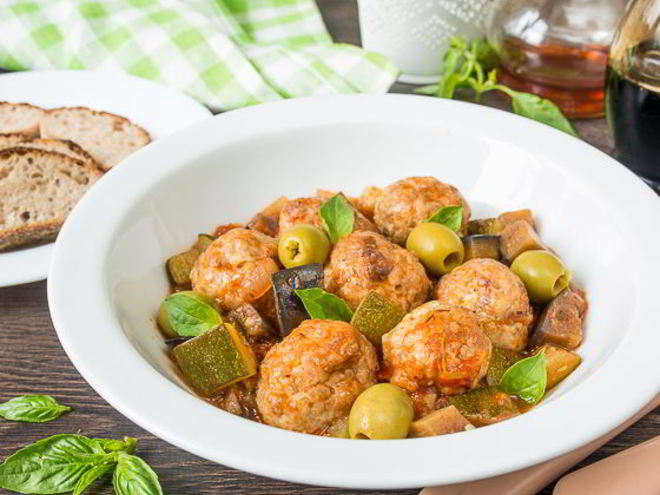 Рецепт фрикаделек из индейки с овощами