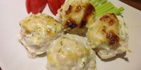 Фрикадельки под соусом в духовке