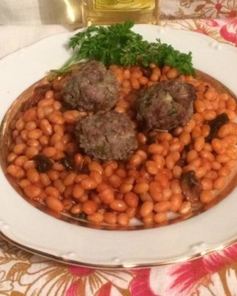 Фрикадельки с белой фасолью