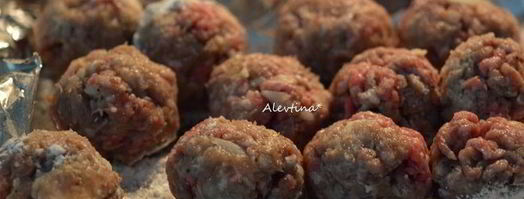 фрикадельки с медовым-острым соусом. Шаг 3